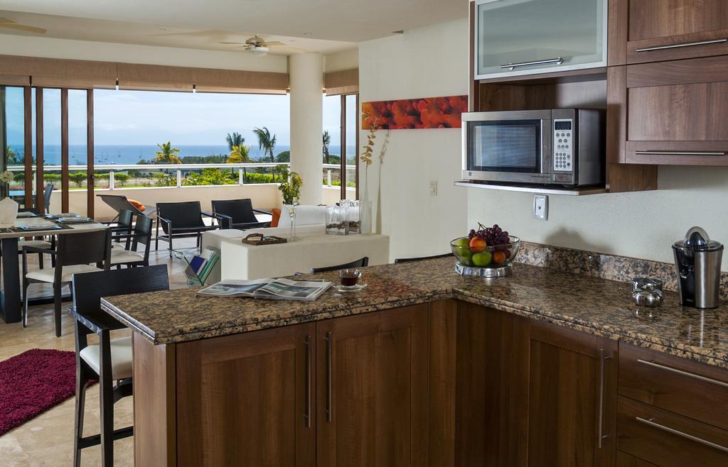 B Nayar Family Luxury Suites & Villas Residences La Cruz de Huanacaxtle Δωμάτιο φωτογραφία