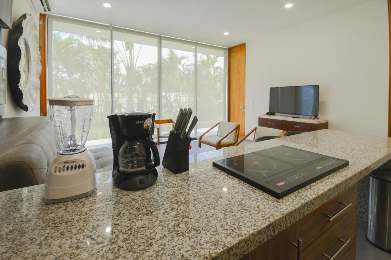 B Nayar Family Luxury Suites & Villas Residences La Cruz de Huanacaxtle Εξωτερικό φωτογραφία